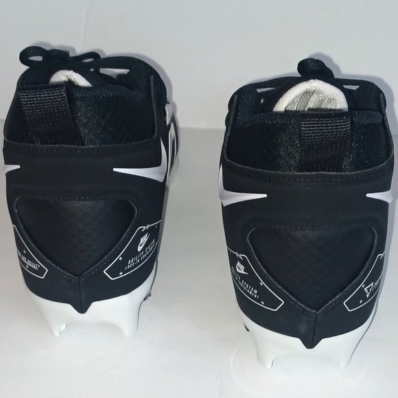 New Nike mens Alpha Menace Pro 3 Size 9 Black/White
